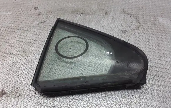 Honda Accord Rear vent window glass 