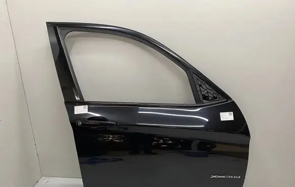 BMW X3 F25 Front door 7355804