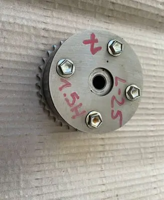 Toyota Yaris Camshaft pulley/ VANOS 0525