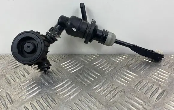 Jeep Cherokee Clutch master cylinder