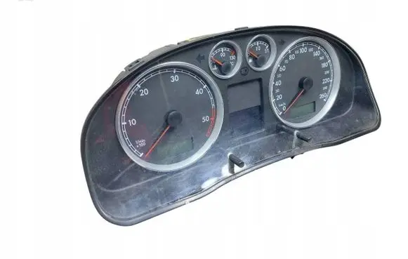 Volkswagen PASSAT B5 Speedometer (instrument cluster) 3B0920829A VWZ7Z0D9968488 010604145730