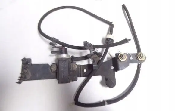 Skoda Octavia Mk1 (1U) Turbo solenoid valve 1H0906627