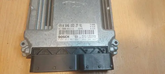Mercedes-Benz Vito Viano W639 Engine control unit/module ECU 0281012067 A6461532791 CR331