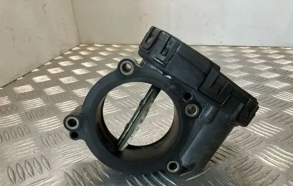 Mercedes-Benz C W204 Electric throttle body valve A6510900370