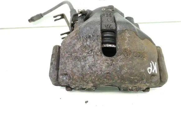Volkswagen PASSAT B5.5 Front brake caliper 886