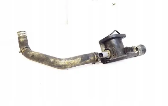 Volkswagen PASSAT B6 Engine coolant pipe/hose 038121132D