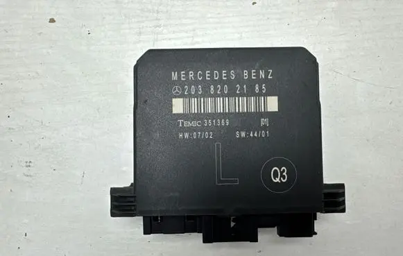 Mercedes-Benz C W203 Door control unit/module 2038202185 351369