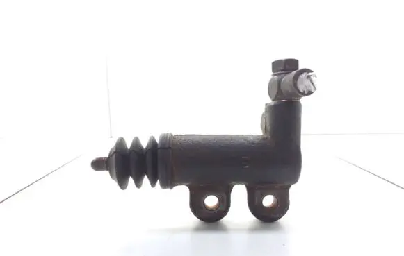Clutch slave cylinder