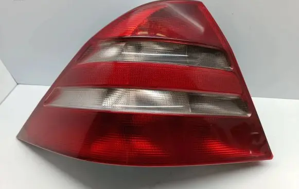 Mercedes-Benz S W220 Rear/tail lights A2208200164