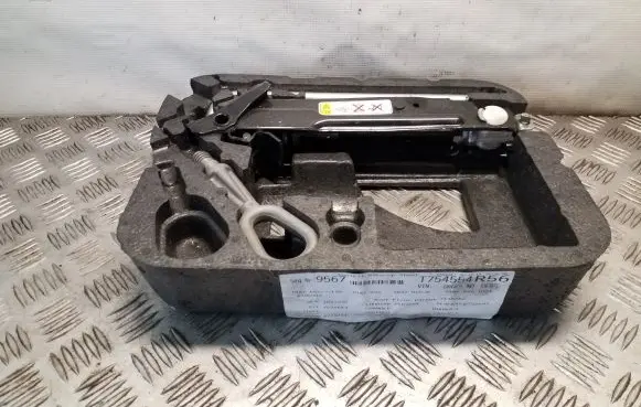 Mini One - Cooper Coupe R56 Tool box 6795816