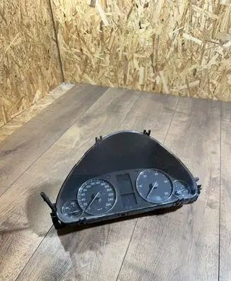 Mercedes-Benz C W203 Speedometer (instrument cluster) A2035404947 110080266005