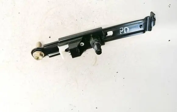 Toyota Avensis T250 Seat belt adjustment rail 