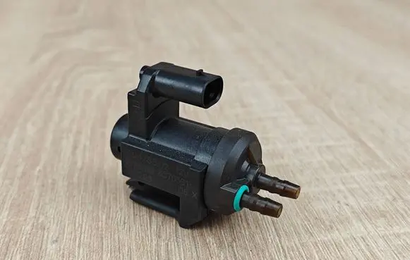 BMW 4 G22 G23 G24 G26 Vacuum valve 8570591