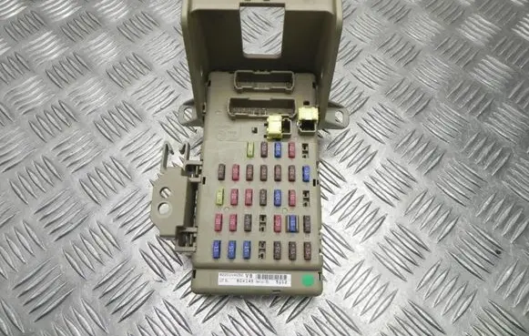 Subaru WRX Fuse box set 82201VA050 K1037