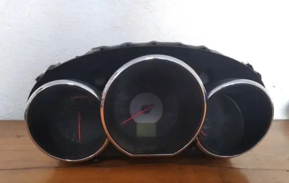 Nissan Altima Speedometer (instrument cluster) 5272201679