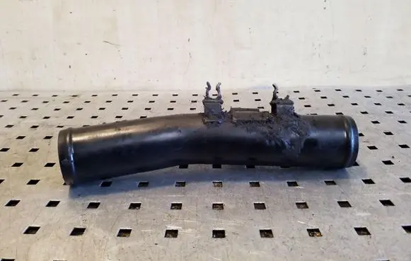 Opel Frontera B Intercooler hose/pipe