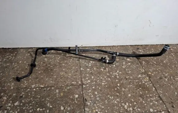 Volvo V60 Engine coolant pipe/hose 31319034 31319803