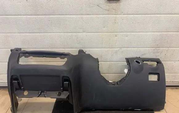 Mercedes-Benz GLE (W166 - C292) Dashboard lower bottom trim panel A1666801787 6097RRR