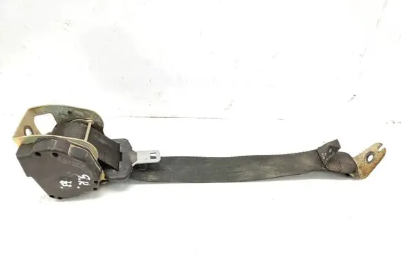 Ford Focus Rear seatbelt 98ABA611B68BP 040199 00063774B