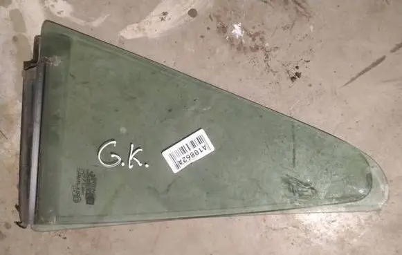 Opel Astra H Rear vent window glass as2