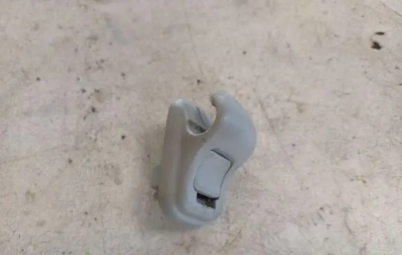 Suzuki Swift I Sun visor clip/hook/bracket 