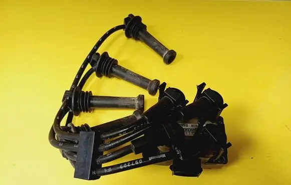 Ford Escort High voltage ignition coil 928F12029CA