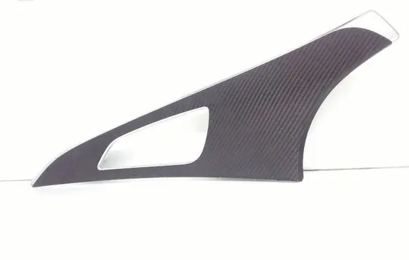 Dashboard glove box trim