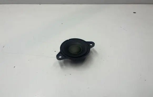 Mercedes-Benz E AMG W212 Front door high frequency speaker A2048205902