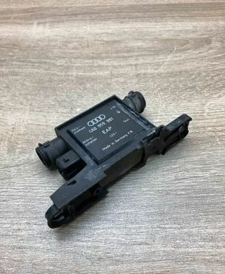 Audi A6 S6 C4 4A Door control unit/module 4A0959981