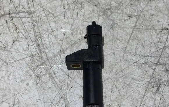Mercedes-Benz E W212 Crankshaft position sensor A642905 0884