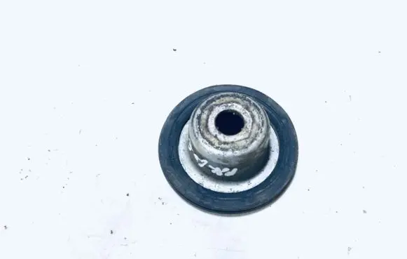 Volkswagen New Beetle Coil spring mount 1j0412319c