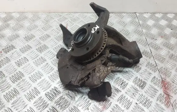 Skoda Octavia Mk1 (1U) Front wheel hub