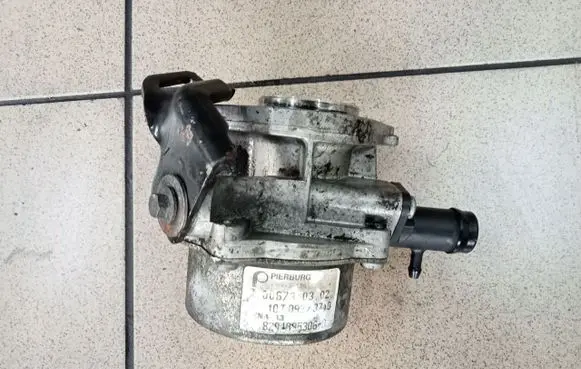 Vacuum pump