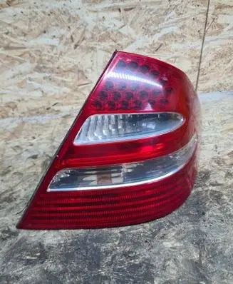 Mercedes-Benz E W211 Rear/tail lights A2118200664 334010 23930328