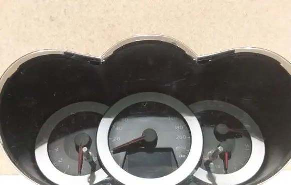 Toyota RAV 4 (XA30) Speedometer (instrument cluster) 8380042D3350 2574403350