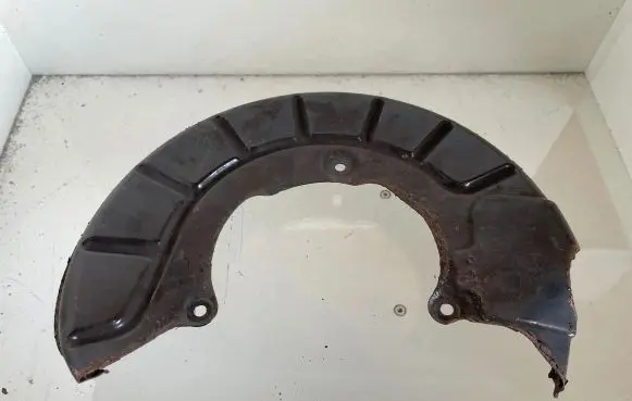 Volkswagen PASSAT B6 Front brake disc dust cover plate 1K0615311F