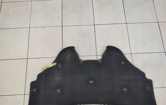 Ford Fiesta Engine bonnet/hood sound/heat insulation 