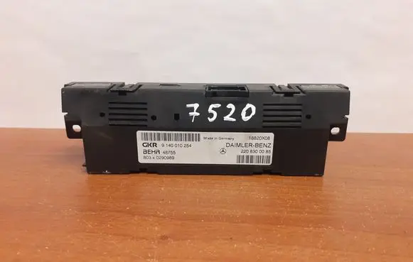 Mercedes-Benz S W220 Other devices 9140015640 2208300085