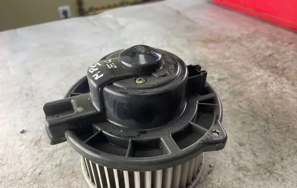 Mitsubishi Pajero Sport I Heater fan/blower 1940007161