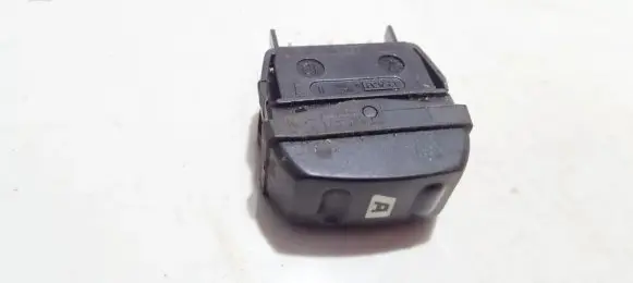 Citroen Xsara Picasso Electric window control switch 22681