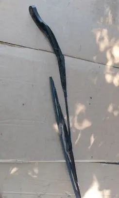Audi A8 S8 D2 4D Front wiper blade arm 4D1955408B