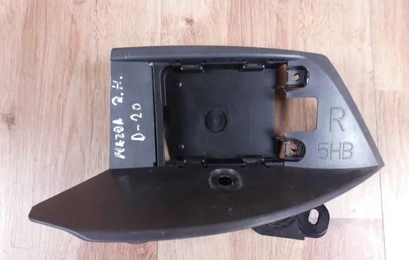 Mazda 3 III Blind spot radar bracket B61V67Z42 B61T67Z41