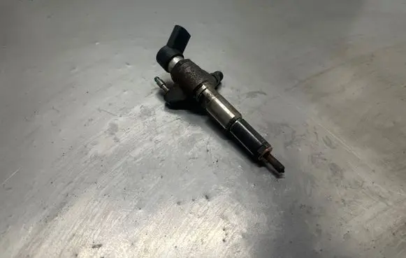 Peugeot 3008 I Fuel injector 50274V05 6A259 9802448680