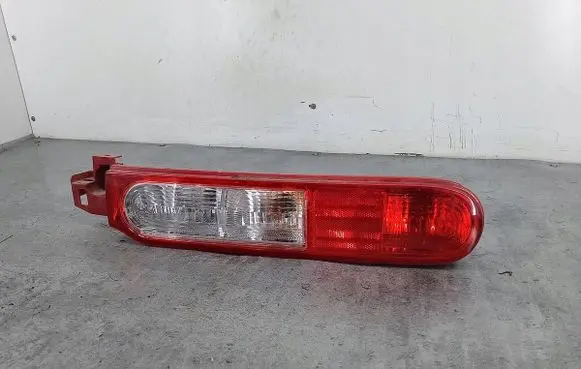 Nissan Cube Z11 Rear/tail lights LAMPATYLNAPRAWA
