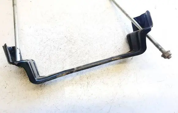Nissan Leaf I (ZE0) Battery bracket 