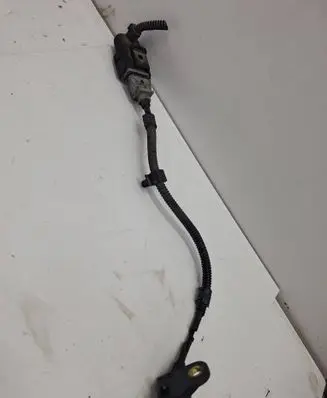 Volkswagen Touran I Camshaft speed sensor 