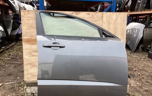 Jaguar E-Pace Front door