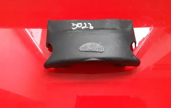 Steering wheel column trim