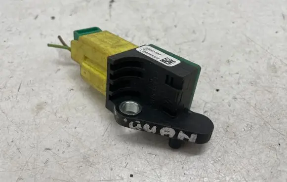 Volkswagen PASSAT B7 Airbag deployment crash/impact sensor 5N0959351