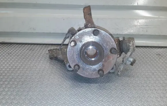 Toyota Corolla Verso AR10 Front wheel hub spindle knuckle
